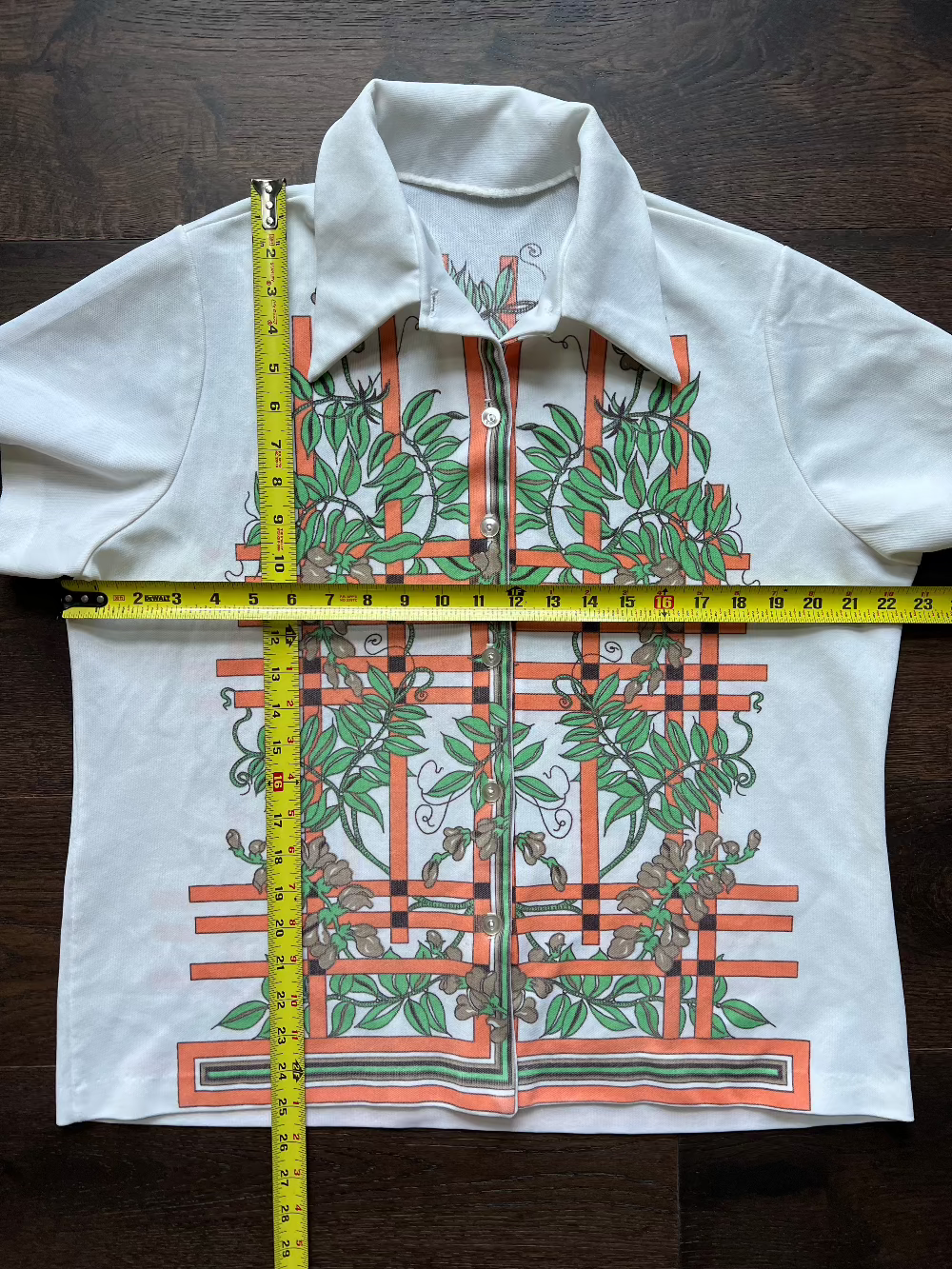 70s mod Poly Knit Top with Dagger Collar