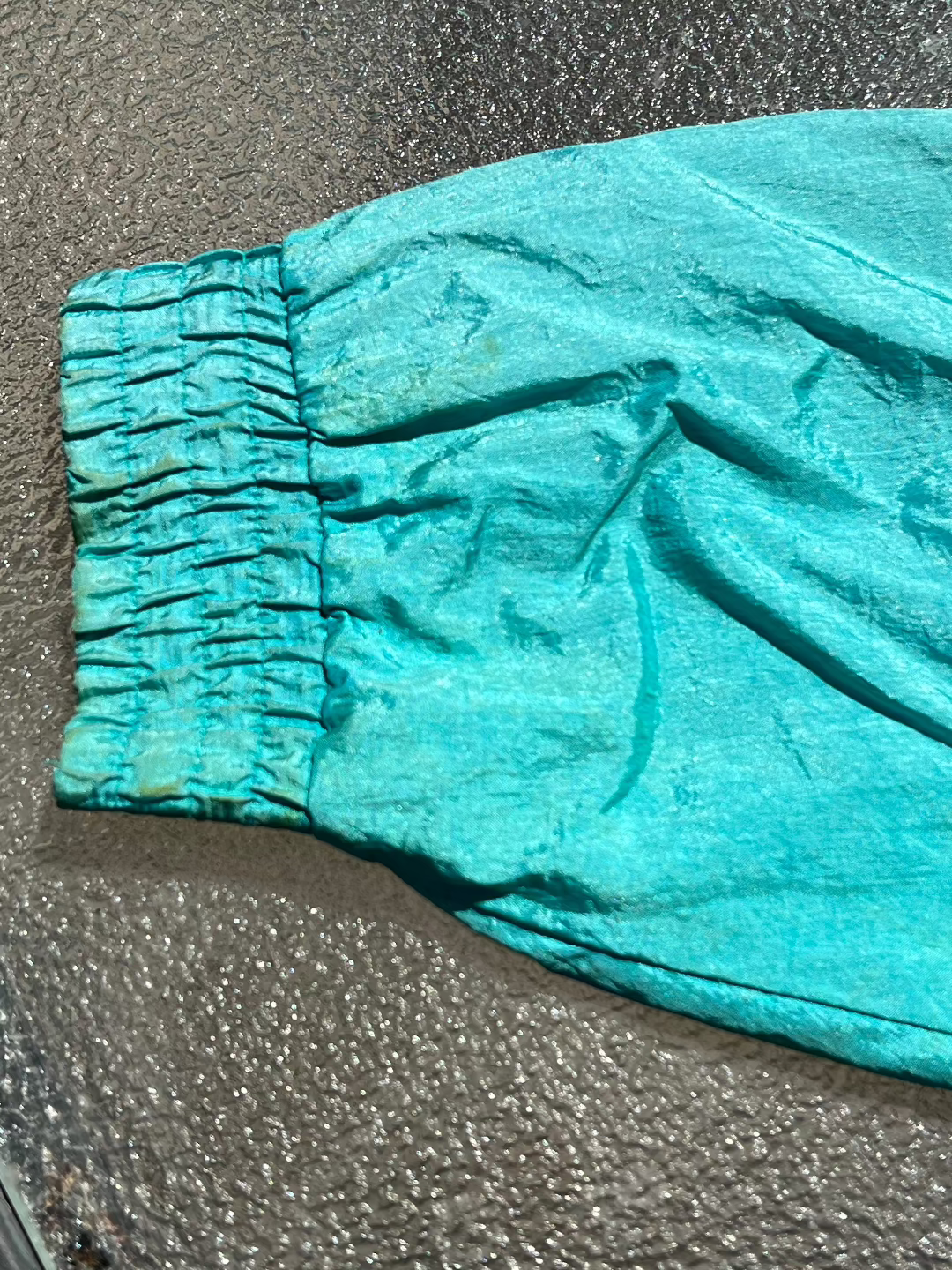 80/90's Windbreaker w/ Removable Sleeves