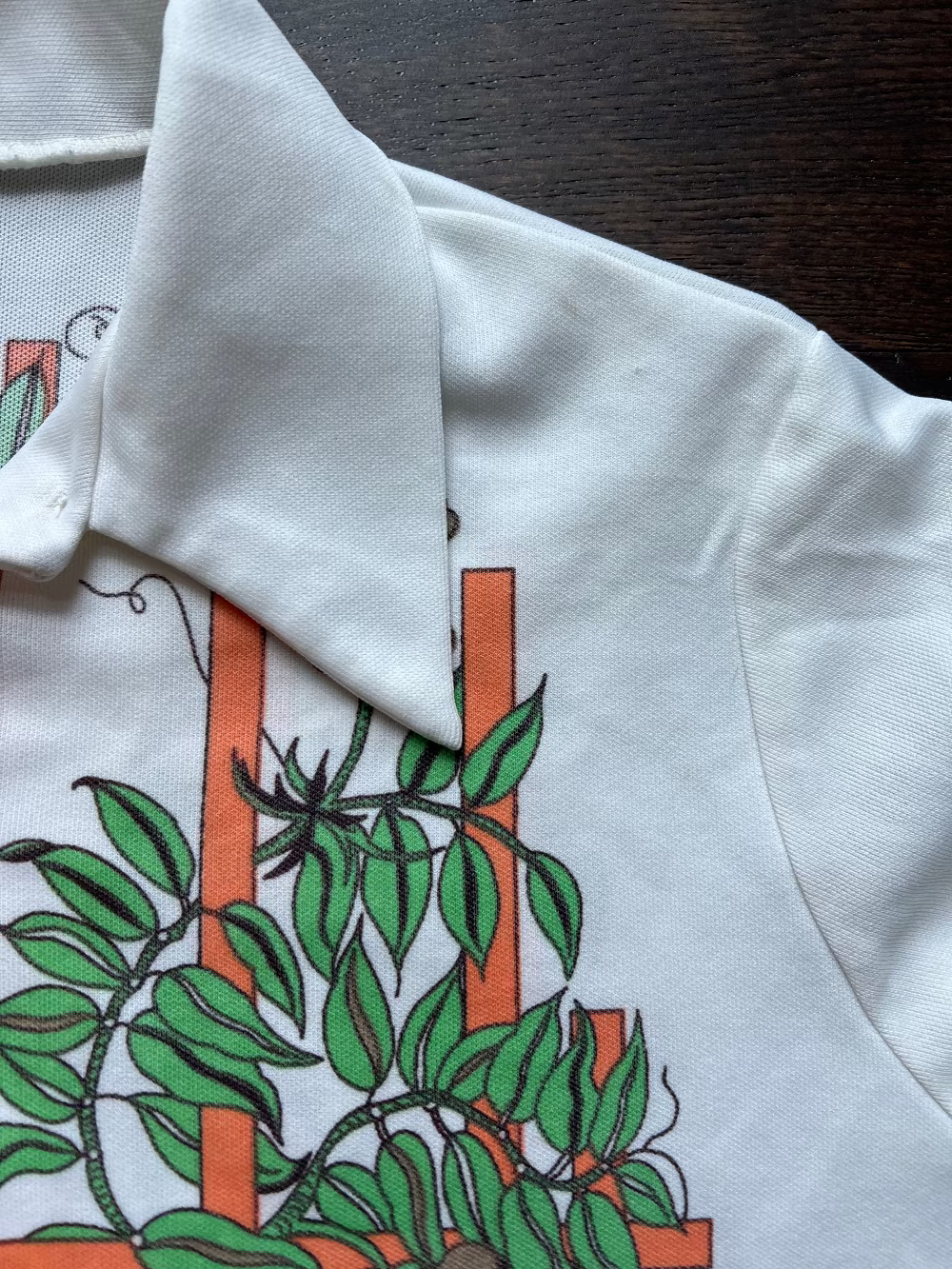 70s mod Poly Knit Top with Dagger Collar