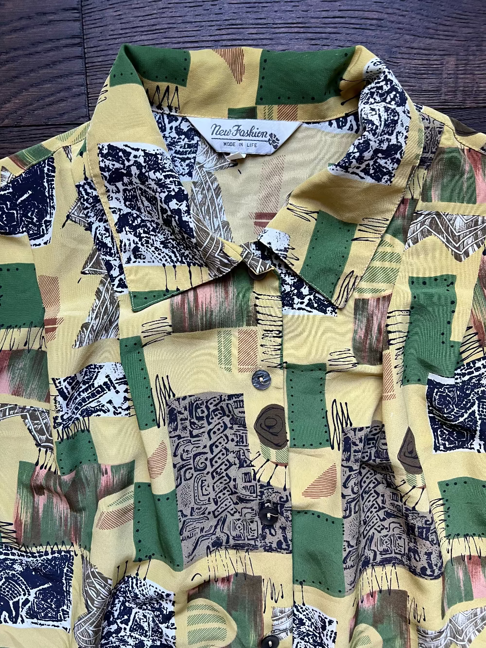 80s/90s New Fashion Earth Tone AOP Button Up