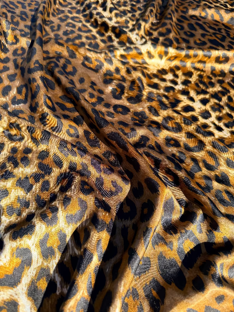 Winlar Leopard Satin Kaftan 1990s