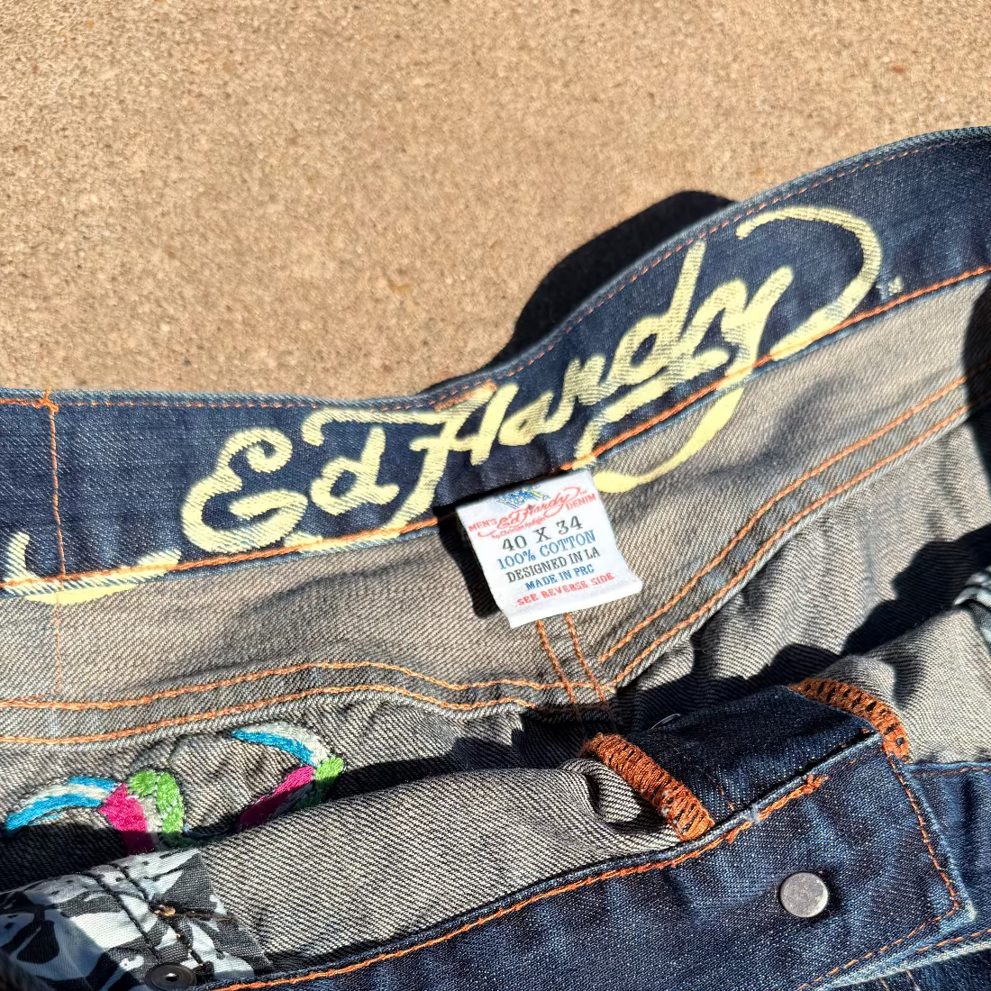Ed Hardy “Dragon Back” Embroidered Jeans Y2K 40x34